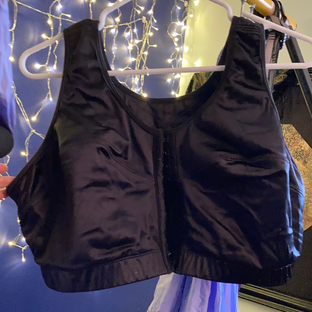 Enell size 5 sports bra